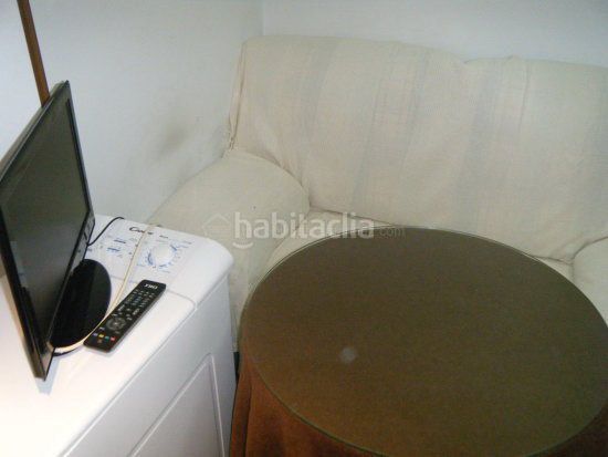 Foto 4280d845-ef72-4621-bbcc-dab1edcf0e4c. Alquiler apartamento estudioloft en cánovas en Casco Antiguo Cáceres