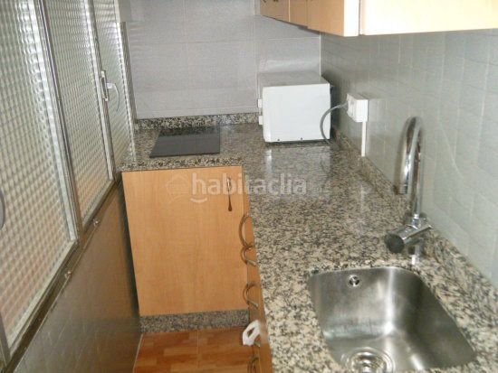 Foto 9bf92708-f52a-4f0f-b7f5-80e6a65c4047. Alquiler apartamento estudioloft en cánovas en Casco Antiguo Cáceres