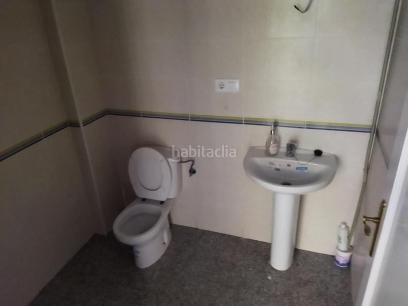 Foto 54974438-d9db-4615-a78d-942464d786d2. Alquiler local comercial  en gomez becerra en Cáceres