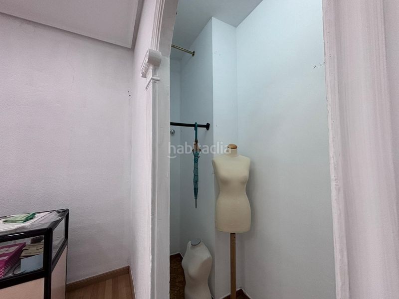 Foto d8332abd-f3b6-40c4-9d24-34e016c8dafb. Local comercial a Centro Cáceres