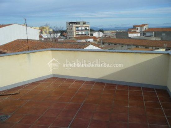 Foto edb87152-5715-49dd-aa9b-551c35a9ff49. Apartament amb calefacció aparcament a Casco Antiguo Cáceres