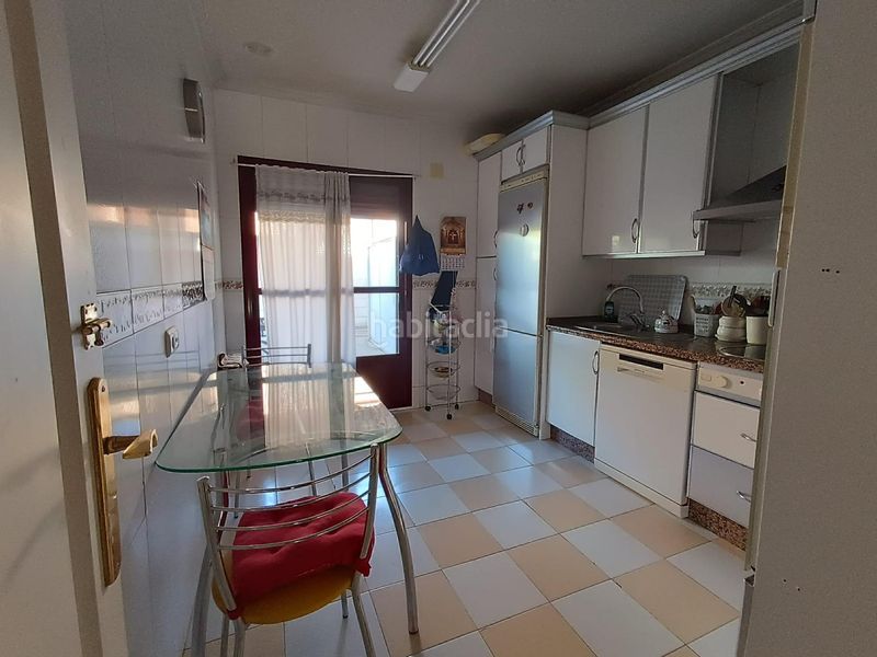 Foto ae3722e4-4fec-435d-a590-cd43cf424e76. Casa adossada amb calefacció aparcament a nuevo Cáceres Cáceres