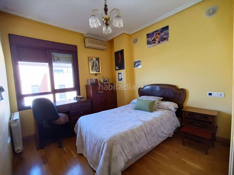 Foto d09a60f3-d59e-45f2-b787-12d47459e03d. Casa adossada amb calefacció aparcament a nuevo Cáceres Cáceres