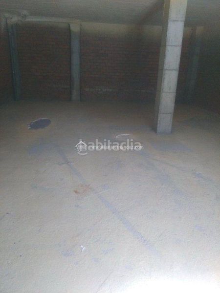 Foto d23af6b1-c99b-4586-bed8-8b6cbe8f78f2. Local comercial a Centro Cáceres