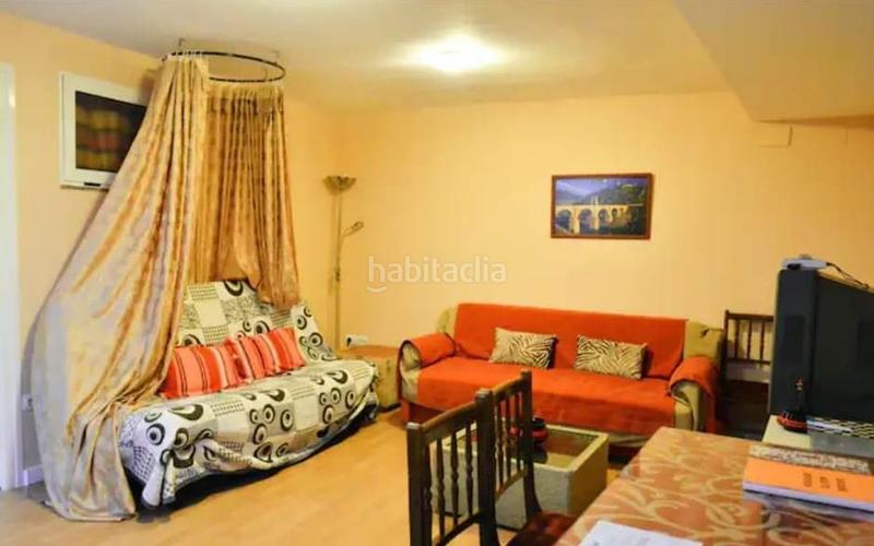 Foto e328c206-ddee-47dc-a6b6-cd372e6799b6. Alquiler apartamento  con todo íncluído en Cáceres