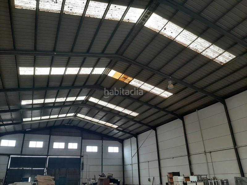 Foto 5a6cb782-a870-4f9f-a653-8db8d02a0752. Nave industrial  en poligono las arenas en Malpartida de Cáceres