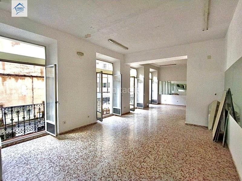 Foto c5c35d02-e295-45d4-94f8-f7077a9babcd. Lloguer local comercial a Casco Antiguo Cáceres
