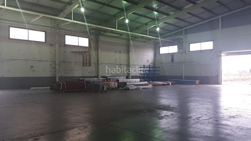 Foto 470444ac-afc8-4e65-86d5-b5f563a8d1c7. Fabrikhalle in Malpartida de Cáceres