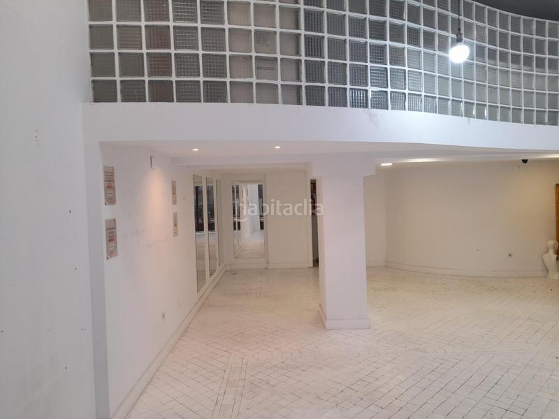 Foto 1f04514f-a7a4-4232-9b6c-a55d0242ca75. Alquiler local comercial local en pleno Centro !! en Cáceres