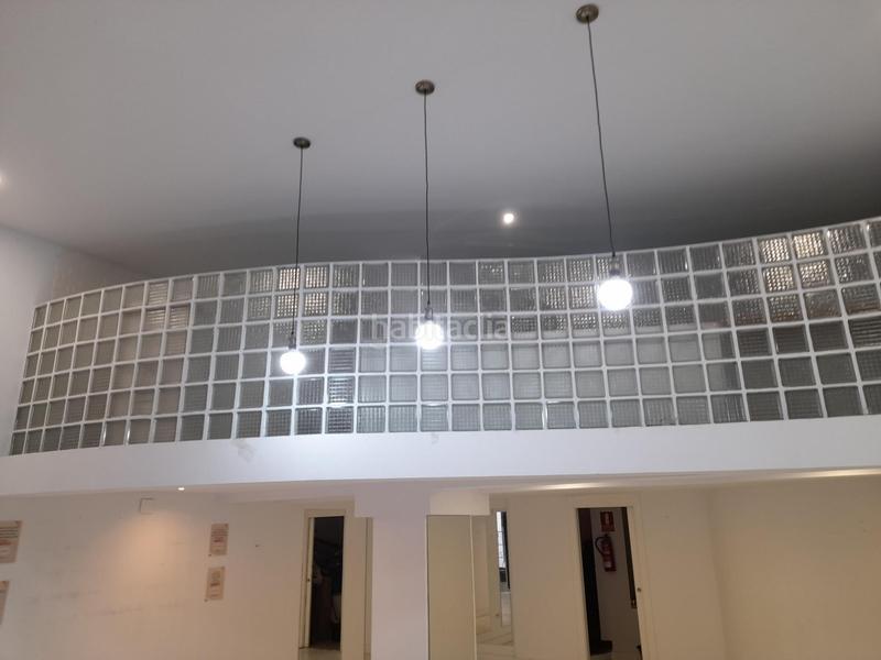 Foto 241a1b24-4aab-468e-b537-d83a48fcc207. Location local commercial dans Centro Cáceres