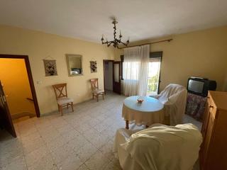 Maison à Arroyo de la Luz. Gran casa amplia en el centro de arroyo de la luz