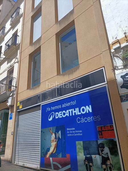 Foto a699119f-924c-477f-827a-5cf9a5265f8c. Edificio oportunidad exclusiva local cerca de la plaza mayor en Cáceres
