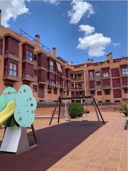 Foto 1278fb96-7e1f-498e-a93a-289e7bd953d3. Apartament amb calefacció aparcament piscina a Aguas Vivas - La Zambomba Cáceres