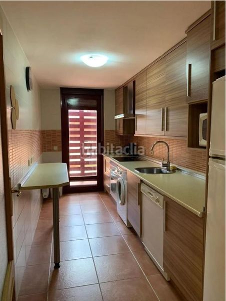 Foto 7136f0bd-1a2e-41a4-8862-6467d12ffec4. Apartament amb calefacció aparcament piscina a Aguas Vivas - La Zambomba Cáceres