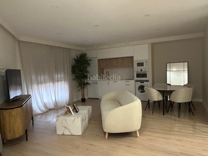 Foto fb3049ca-7b1d-4318-adeb-e45bbe1264ed. Rent flat with heating in Centro Cáceres