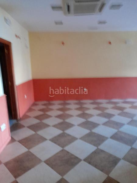 Foto 200e2ba3-3e42-401f-b1a0-5429879eb9e9. Alquiler local comercial excelente local !! en Ruta de la Plata Cáceres