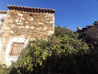 Casa a Botija. Casa para reformar con patio en botija