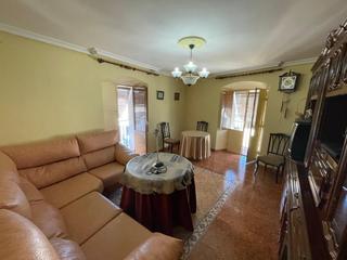 Appartement à Montánchez. Piso exterior en montánchez
