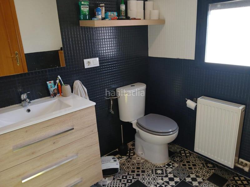 Foto 1c4fd012-241a-4fd1-b243-e9b47e261ddc. Piso gran piso con patio en Montesol - Mejostilla Cáceres