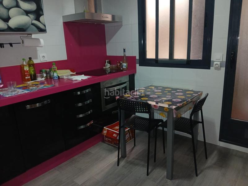 Foto 87842dc4-5e31-4298-bb05-cb1e9687fc90. Piso gran piso con patio en Montesol - Mejostilla Cáceres