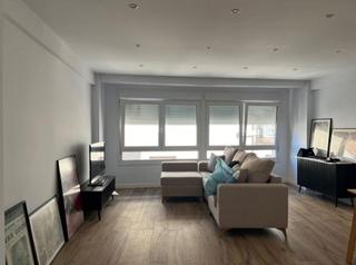 Location Appartement à Casco Antiguo. Piso por el centro