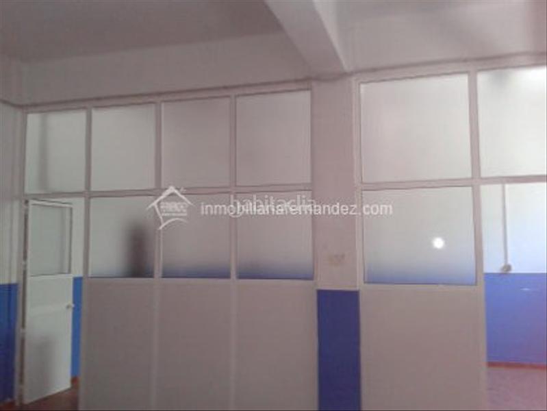 Foto 9281d38d-cfe3-49f4-8680-dd9b2e059c22. Location local commercial dans Centro Cáceres