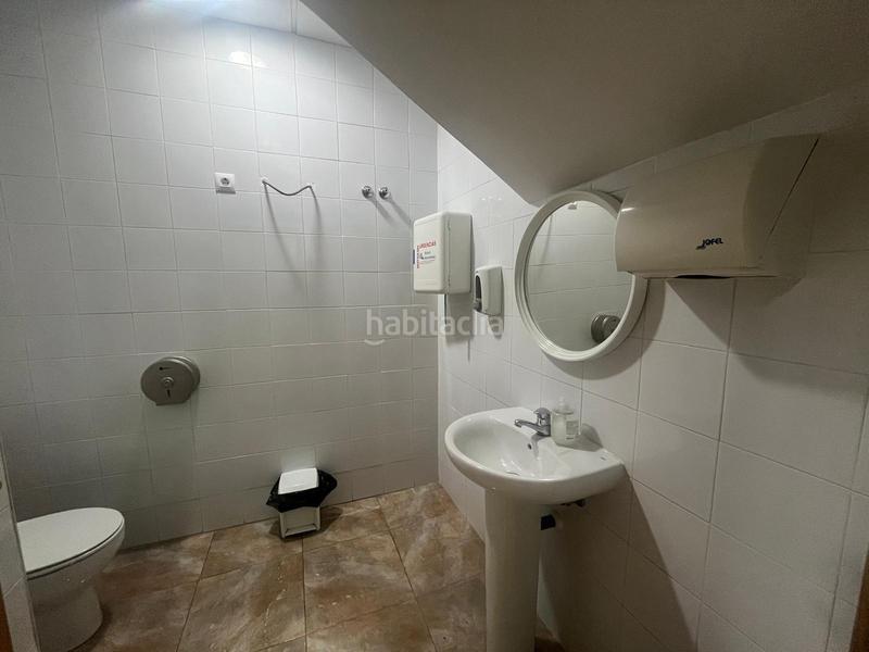 Foto af0fb6cb-de52-44e3-8d41-7e622e2e774c. Alquiler local comercial gran oportunidad! local comercial en alquiler en el centro en Cáceres