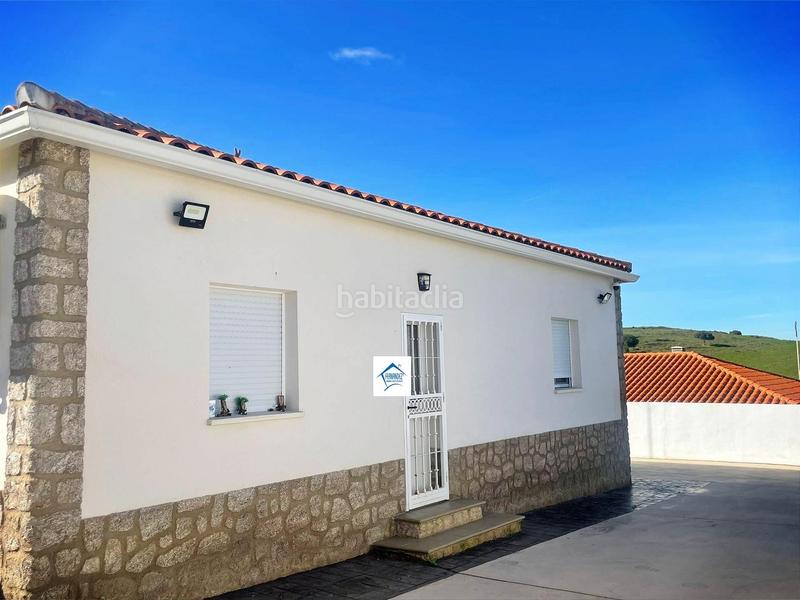 Foto ab1f667e-d689-4bd6-bc04-13fb076b07e8. Alquiler chalet casa con terreno en alquiler en Montesol - Mejostilla Cáceres