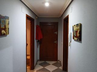 Appartement à Casco Antiguo. Pisazo en zona excelente!!!