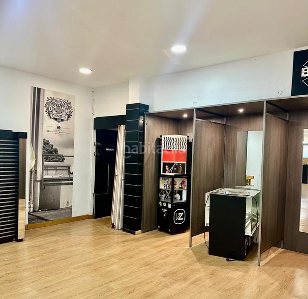 Foto 87554330-8ef5-4a88-bc3b-5ed9d1b881a2. Alquiler local comercial  completamente equipado en Cáceres