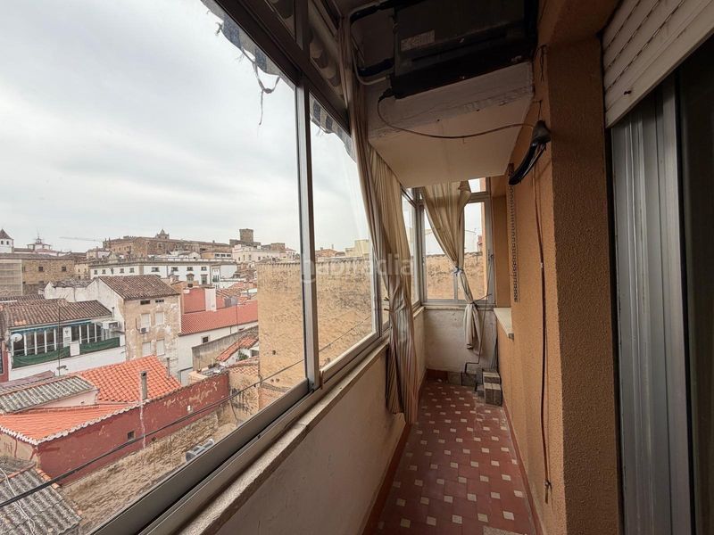 Foto e56d8494-7618-4f07-8521-1974aedbf5c6. Pis amb aparcament a Casco Antiguo Cáceres