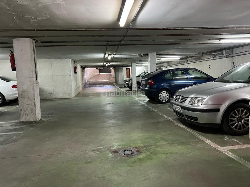 Foto 28a55932-68b6-40f3-8ff0-debd84b1dd24. Parking coche plaza de garaje en el centro de caceres en Cáceres