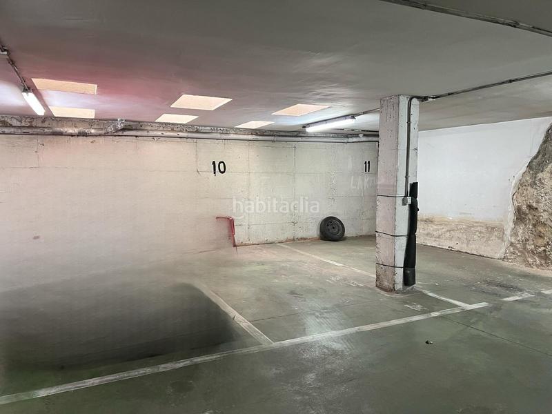 Foto 5fdeba9b-fb67-4807-8836-c61e835f1dc5. Parking coche plaza de garaje en el centro de caceres en Cáceres