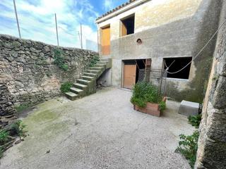 Maison à Montánchez. Casa con patio para reformar en montánchez