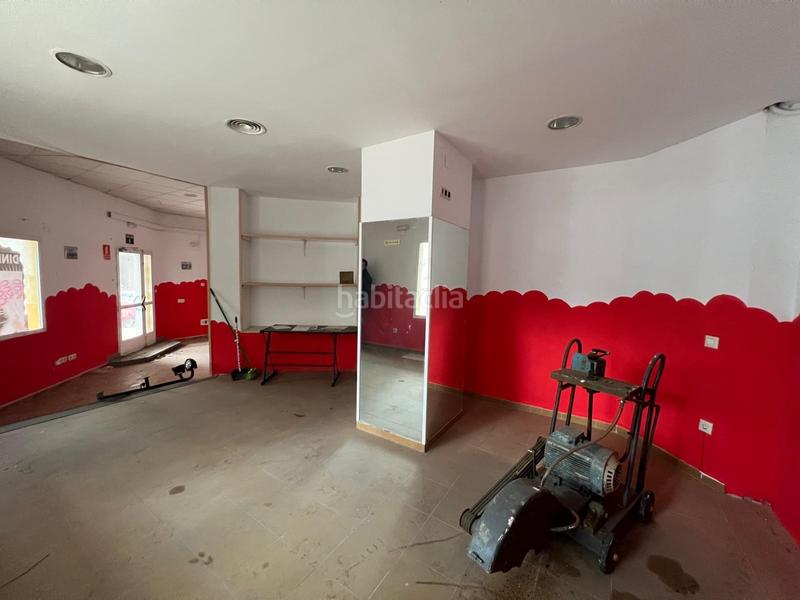 Foto 4b67f477-77ff-4581-bea3-e9be97dc22c5. Rent business premise in nuevo Cáceres Cáceres