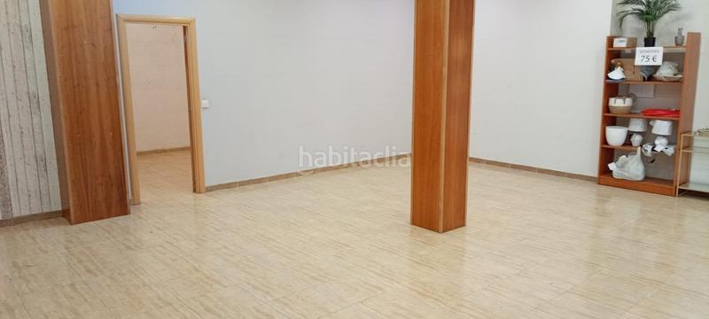 Foto 09ec02c6-12dc-406a-a01f-a9bd61fc7ab4. Lloguer local comercial a Centro Cáceres