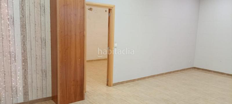 Foto b5bf07f9-d2f0-488e-a5d5-c9aebe1318d0. Lloguer local comercial a Centro Cáceres