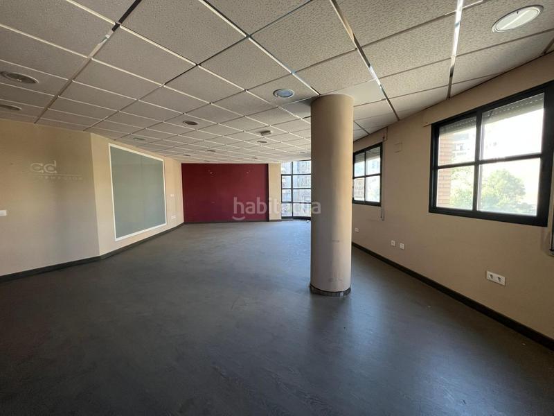 Foto e13490a6-e078-410a-8d04-8faeb125ded9. Miete büro in Casco Antiguo Cáceres