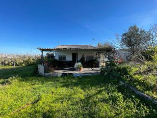 Casa a Ceres Golf. Casa de campo en cáceres con escrituras