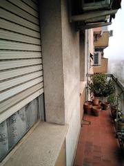 Appartement à Centro. Pisazo de grandes dimensiones junto a la cruz .