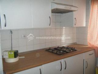Appartement à Centro. Pisazo al lado de la cruz