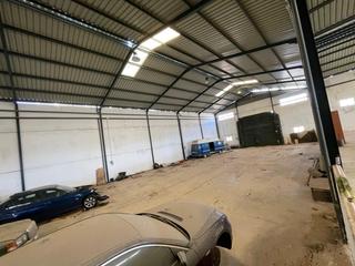 Miete Fabrikhalle in Nuevo Cáceres. Nave de unos 600 metros en charca musía