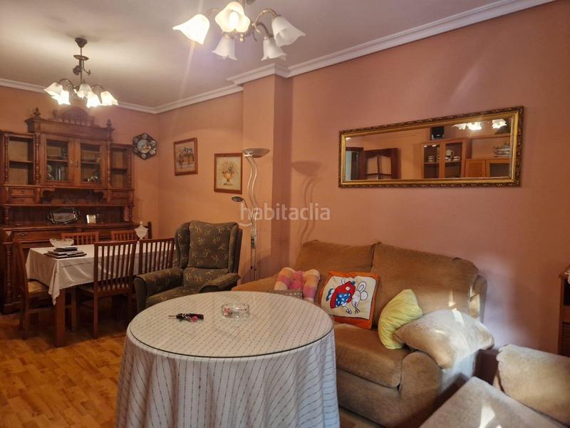 Foto c23fdb28-83a8-489f-9aca-510579a1b2b8. Appartement avec chauffage parking dans Casco Antiguo Cáceres