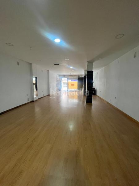 Foto ac41c2fe-f37c-4e6d-8aa4-2d385483df04. Alquiler local comercial oportunidad de negocio en pleno Centro ! en Cáceres