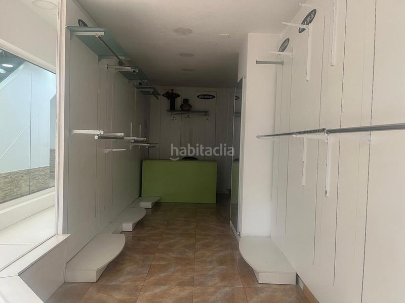 Foto 3cf0b4de-cd58-4020-9e0c-a0fad3daf03c. Alquiler local comercial excelente local en venta o alquiler en pleno Centro ! en Cáceres