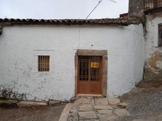 Maison à Montánchez. Casa con terreno en montánchez
