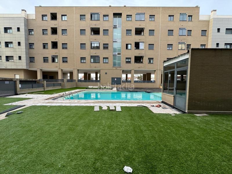 Foto de57e0df-6358-4a8f-b43a-69e1868fcd54. Location appartement avec chauffage parking dans nuevo Cáceres Cáceres