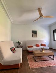 Miete Etagenwohnung in Centro. Piso solo para estudiantes  céntrico, nuevo y con limpieza inclu