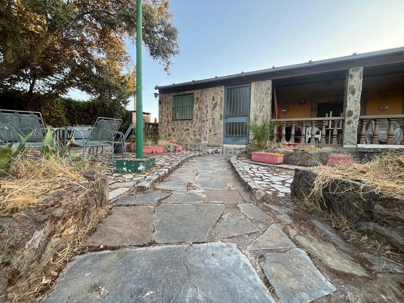 Foto 699e2a21-f2b8-4354-b768-e647fd70234f. Casa  con terreno, piscina y zona de ocio en Valdesalor - Rincón de Ballesteros Cáceres