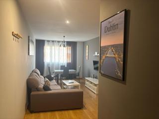 Location Appartement à Ruta de la Plata. Piso reformado en zona oeste